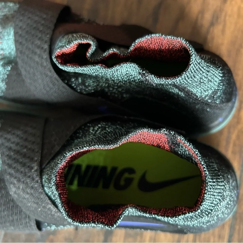 Nike, Women, Free Run Motion Running Sneakers